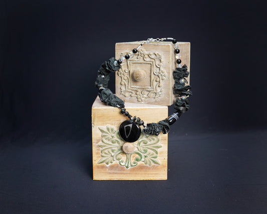 Black collana con pendente